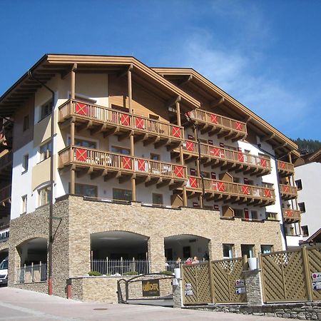 Residence Saalbach By Vaya Inklusive Joker Card Exterior photo